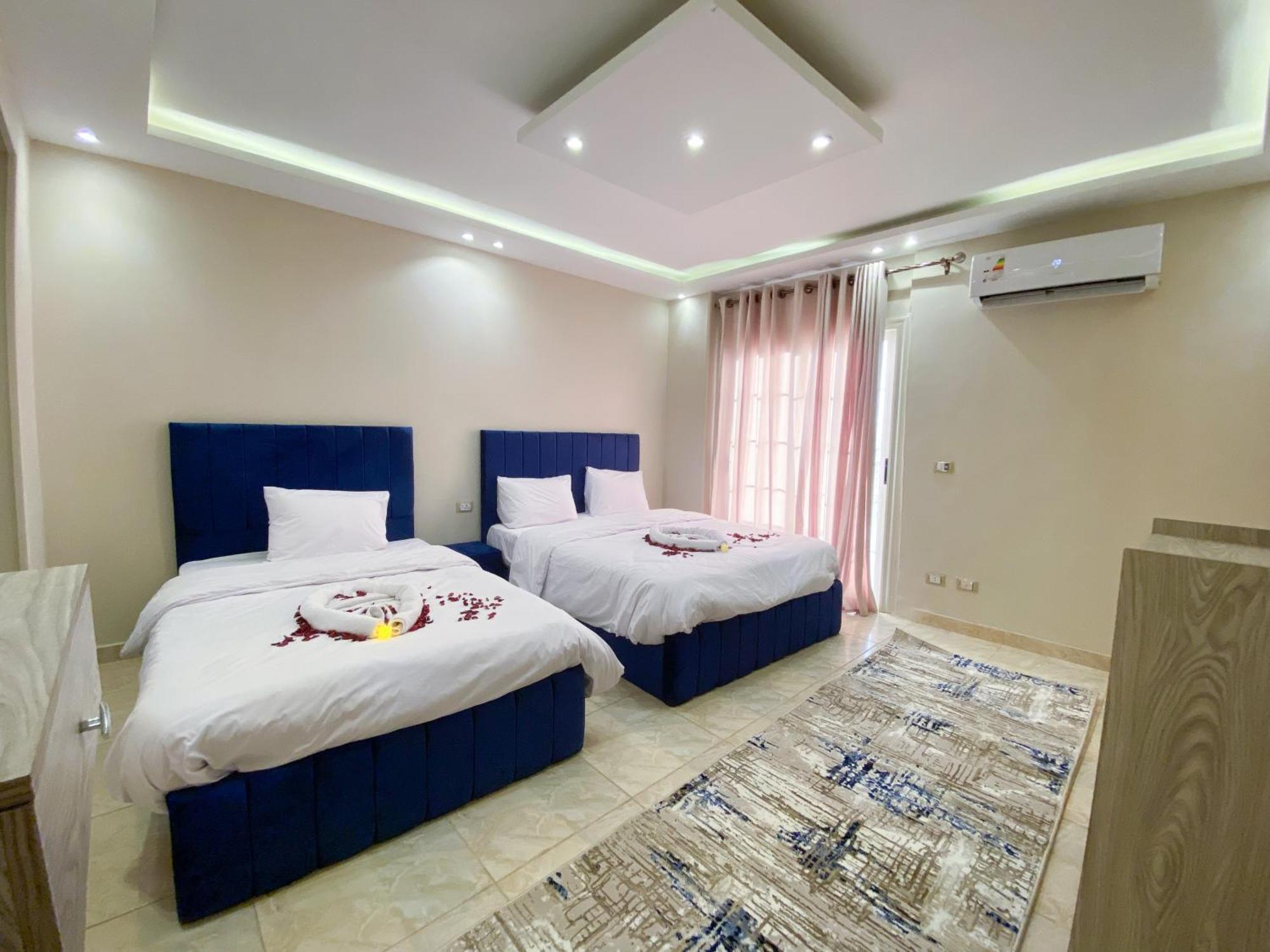 Young Pharaoh View Inn Le Caire Extérieur photo