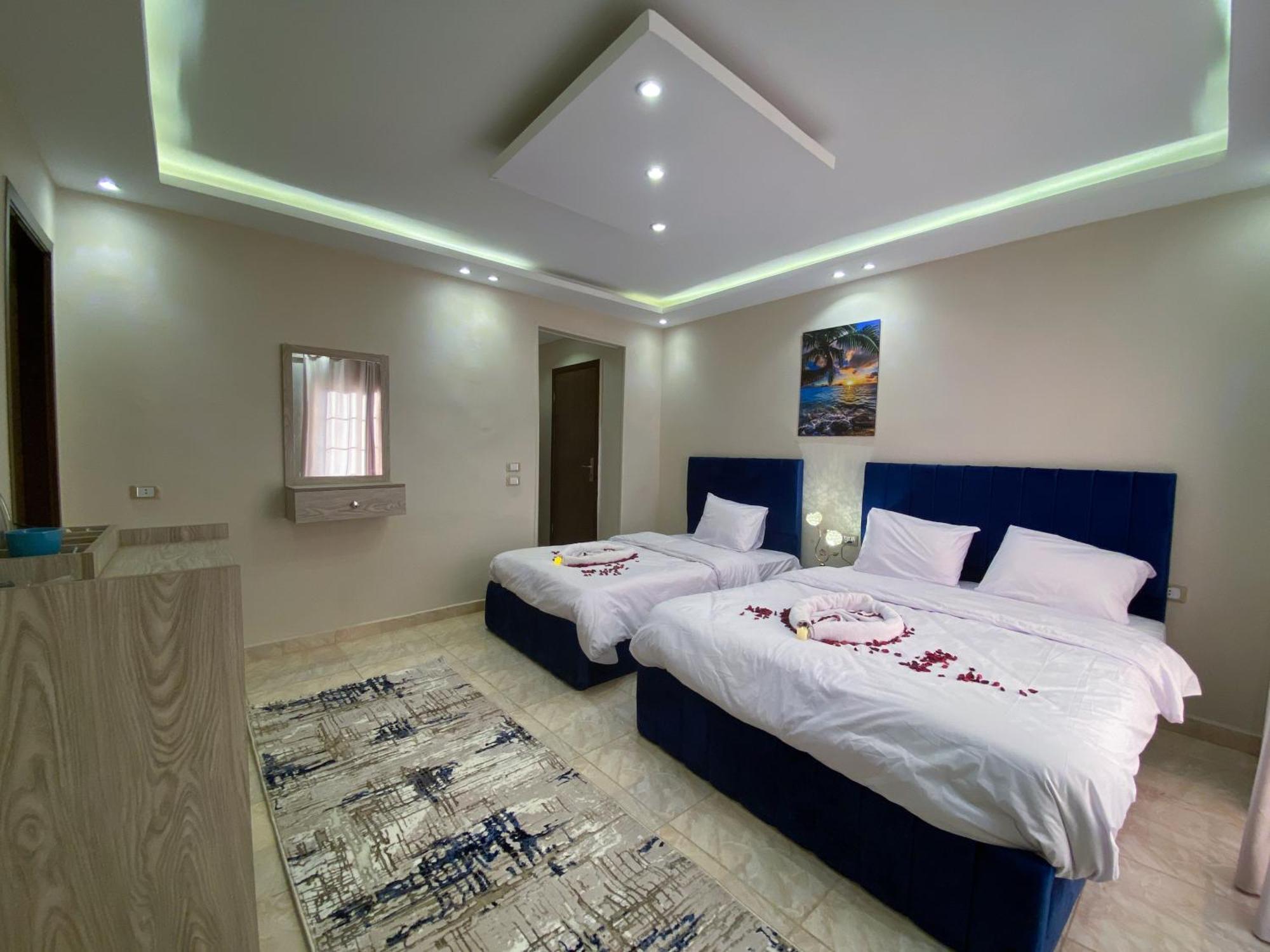 Young Pharaoh View Inn Le Caire Extérieur photo