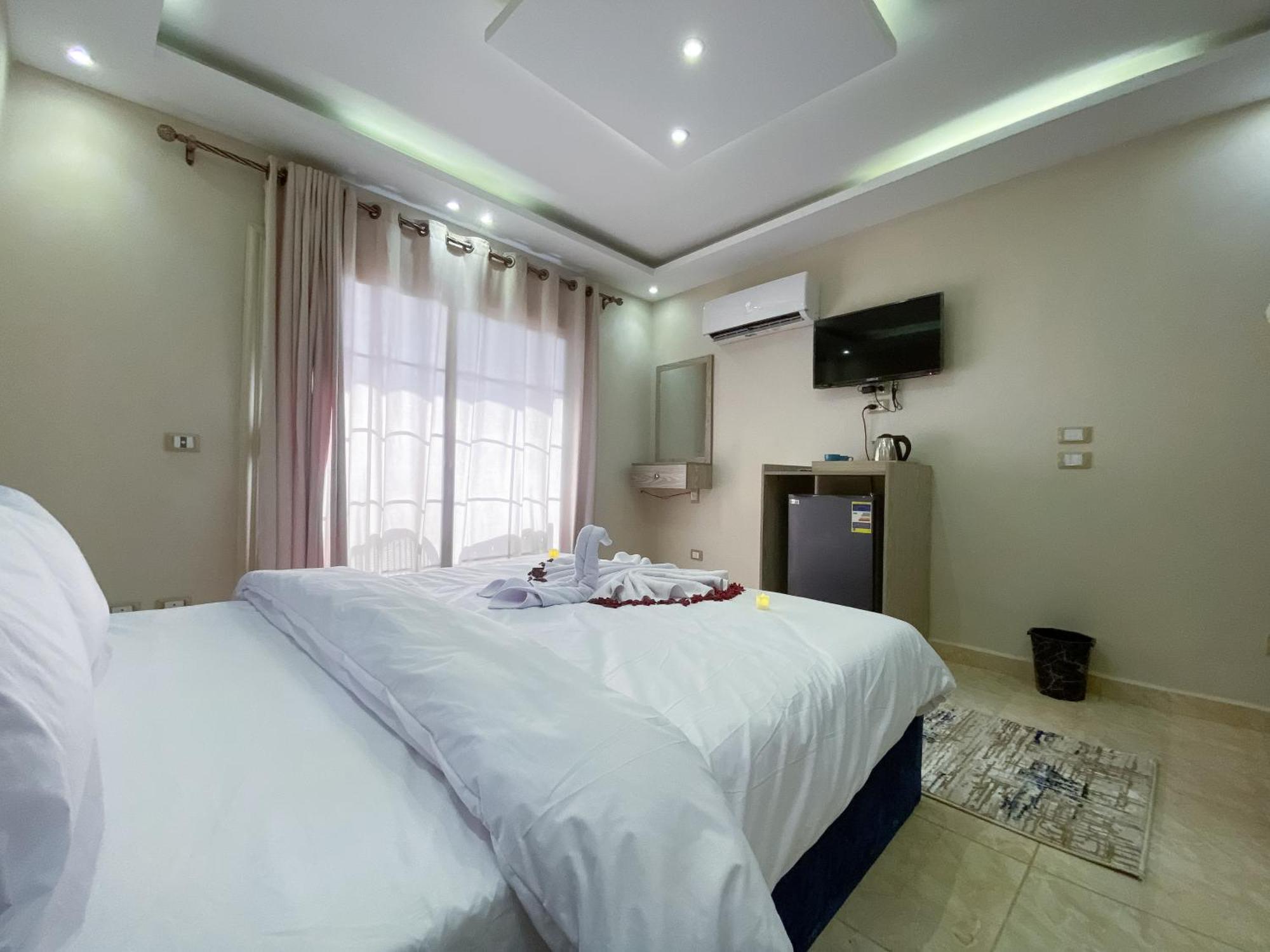 Young Pharaoh View Inn Le Caire Extérieur photo