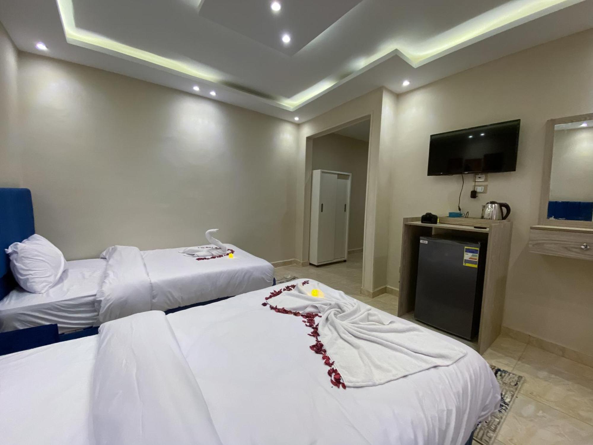 Young Pharaoh View Inn Le Caire Extérieur photo