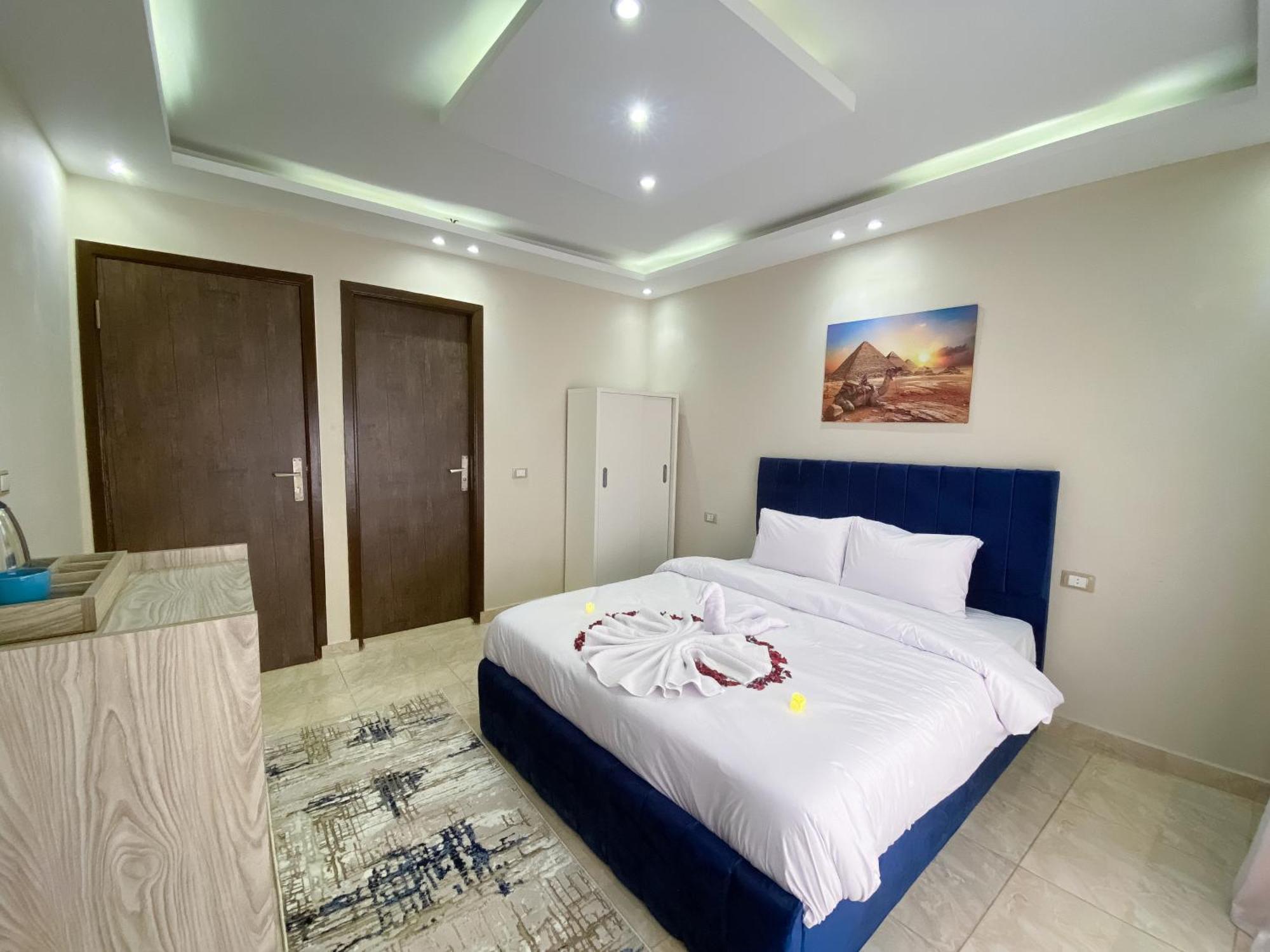 Young Pharaoh View Inn Le Caire Extérieur photo
