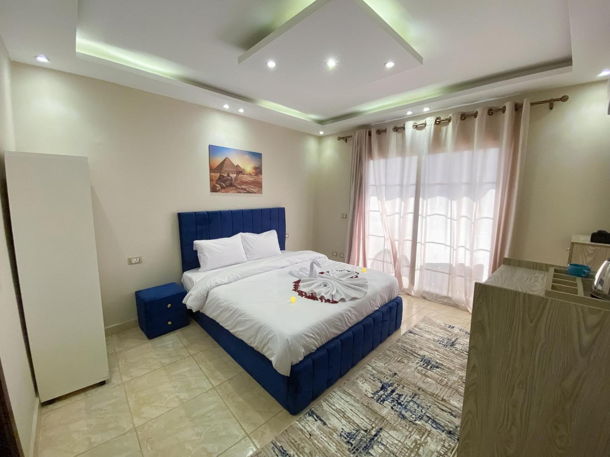 Young Pharaoh View Inn Le Caire Extérieur photo